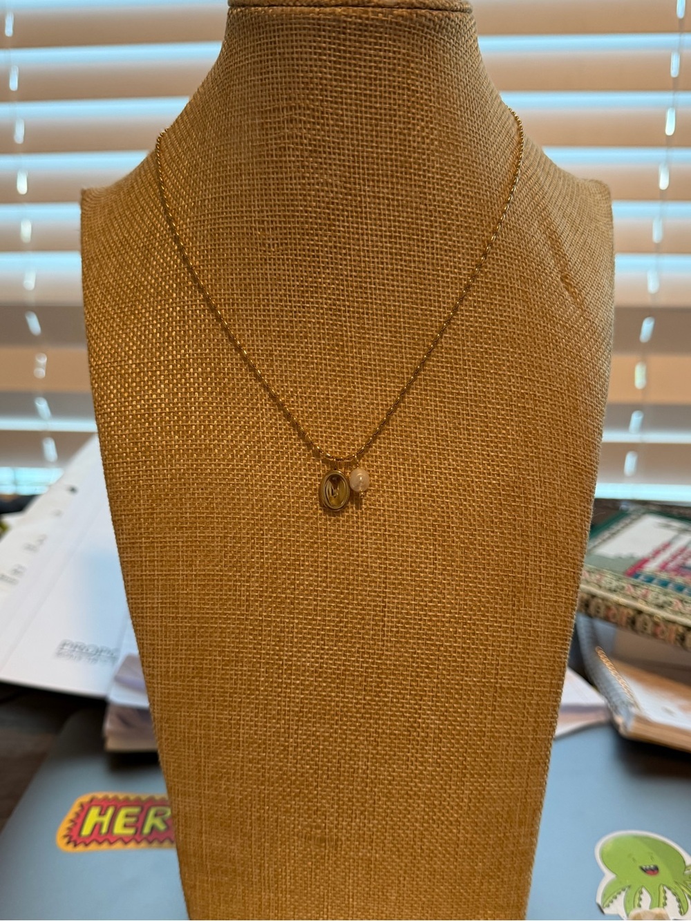 Gold Plated Pendant Necklace with Pearl Charm - Elegant Women's Jewelry - Picture 3 of 3